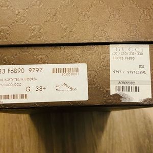 Women Gucci sneakers vintage